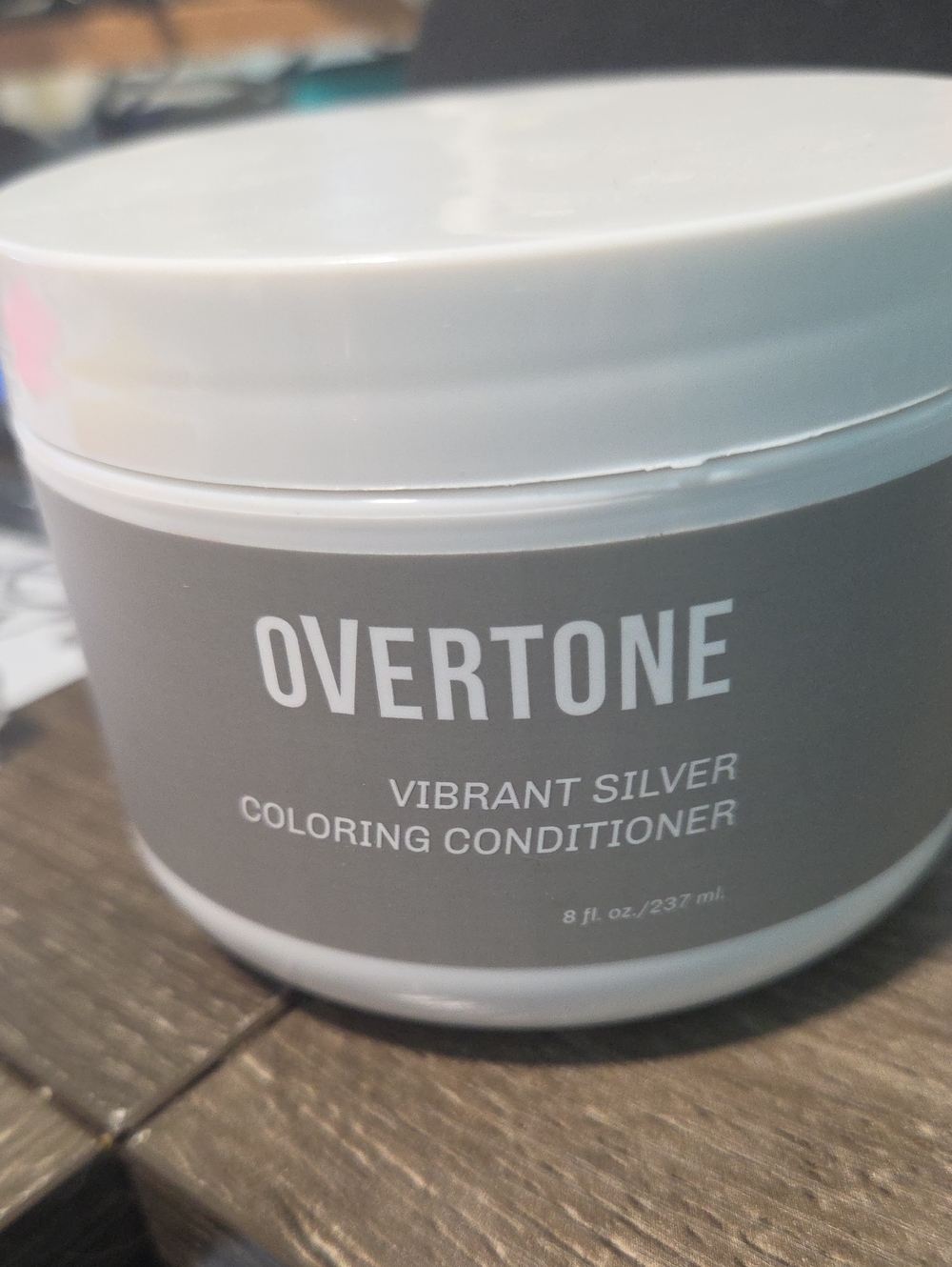 Overtone Vibrant Silver Coloring Conditioner - Silver